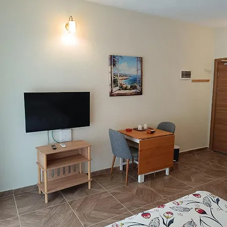 Mihenk Apartahotel Turunç