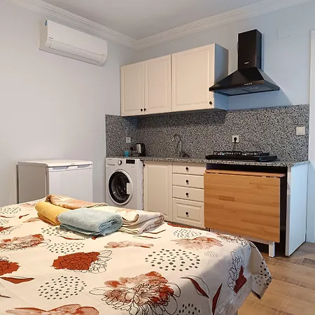 Mihenk Apartahotel