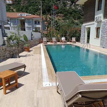 Mihenk Apartahotel
