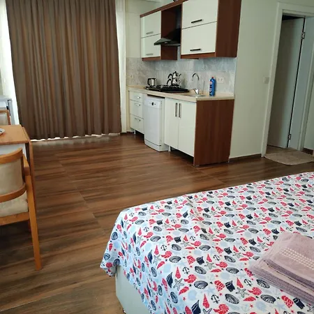 Mihenk Aparthotel *