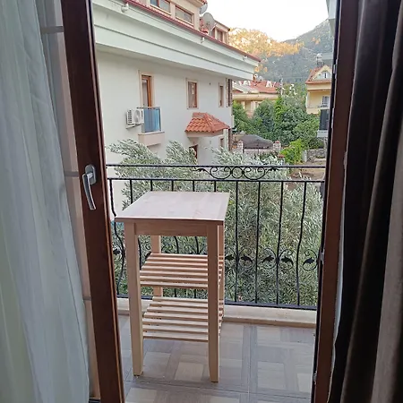 Mihenk Aparthotel *